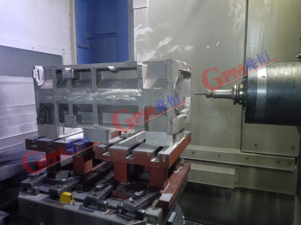 機械加工實景照片 5：大臥加（四軸）