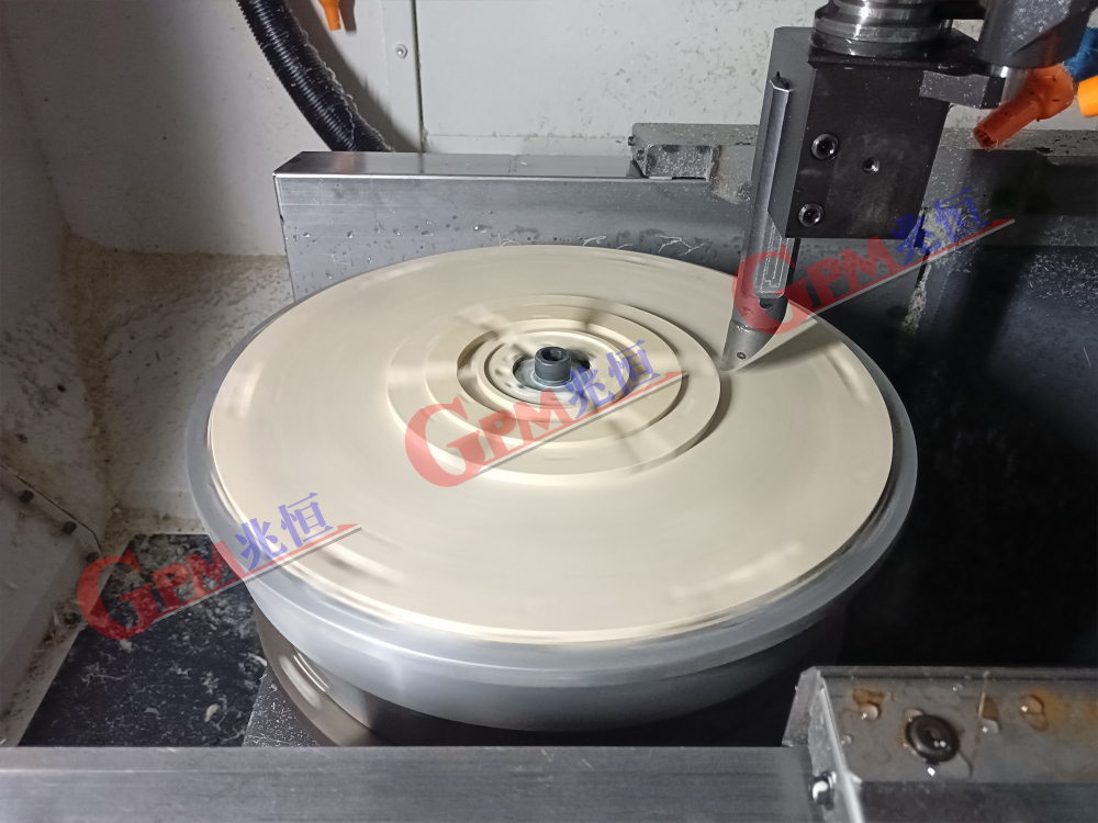 機械加工實景照片 9：車銑複合（五軸）